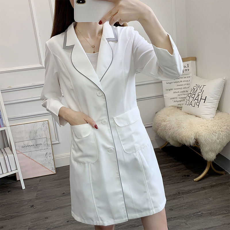 Vestido corto blanco de unifor - Lab Coat Medical reseña y precio