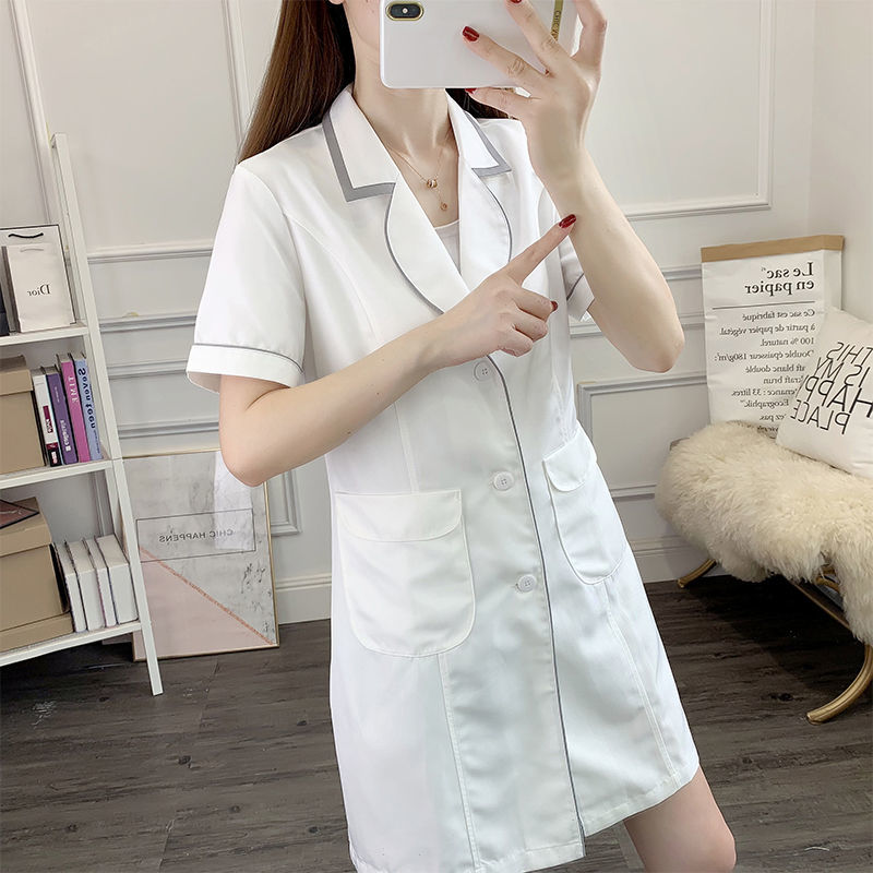 Vestido corto blanco de unifor - Lab Coat Medical reseña y precio
